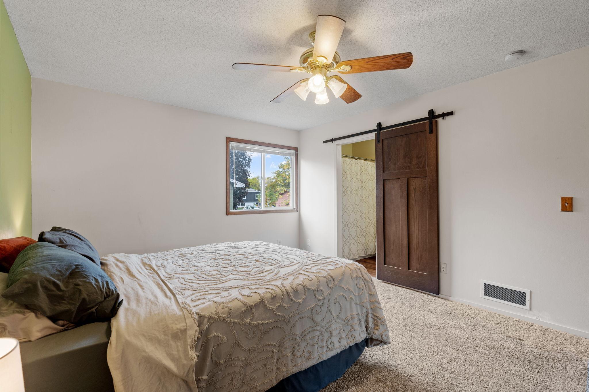 8217 Irving Avenue N