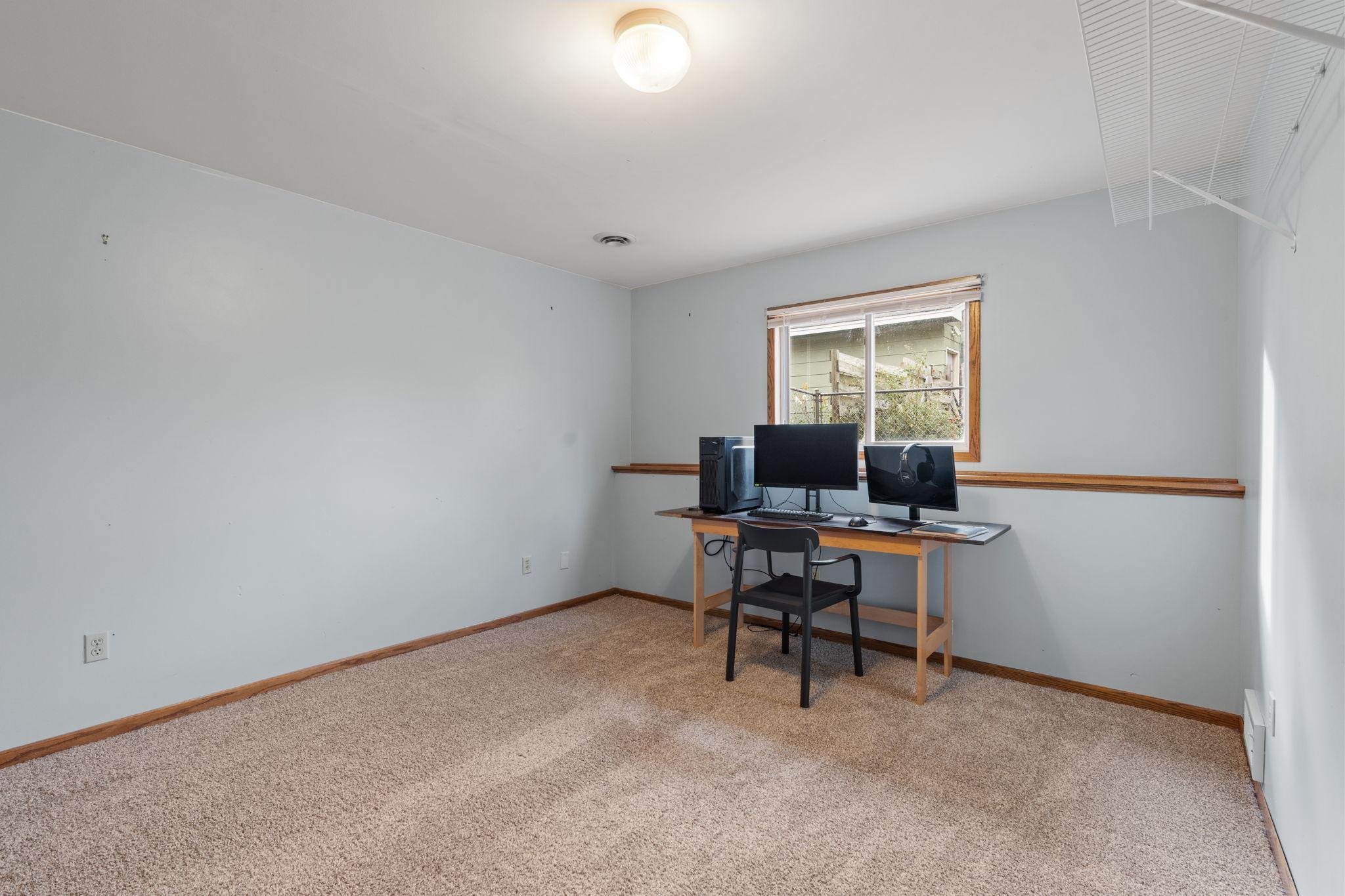 8217 Irving Avenue N