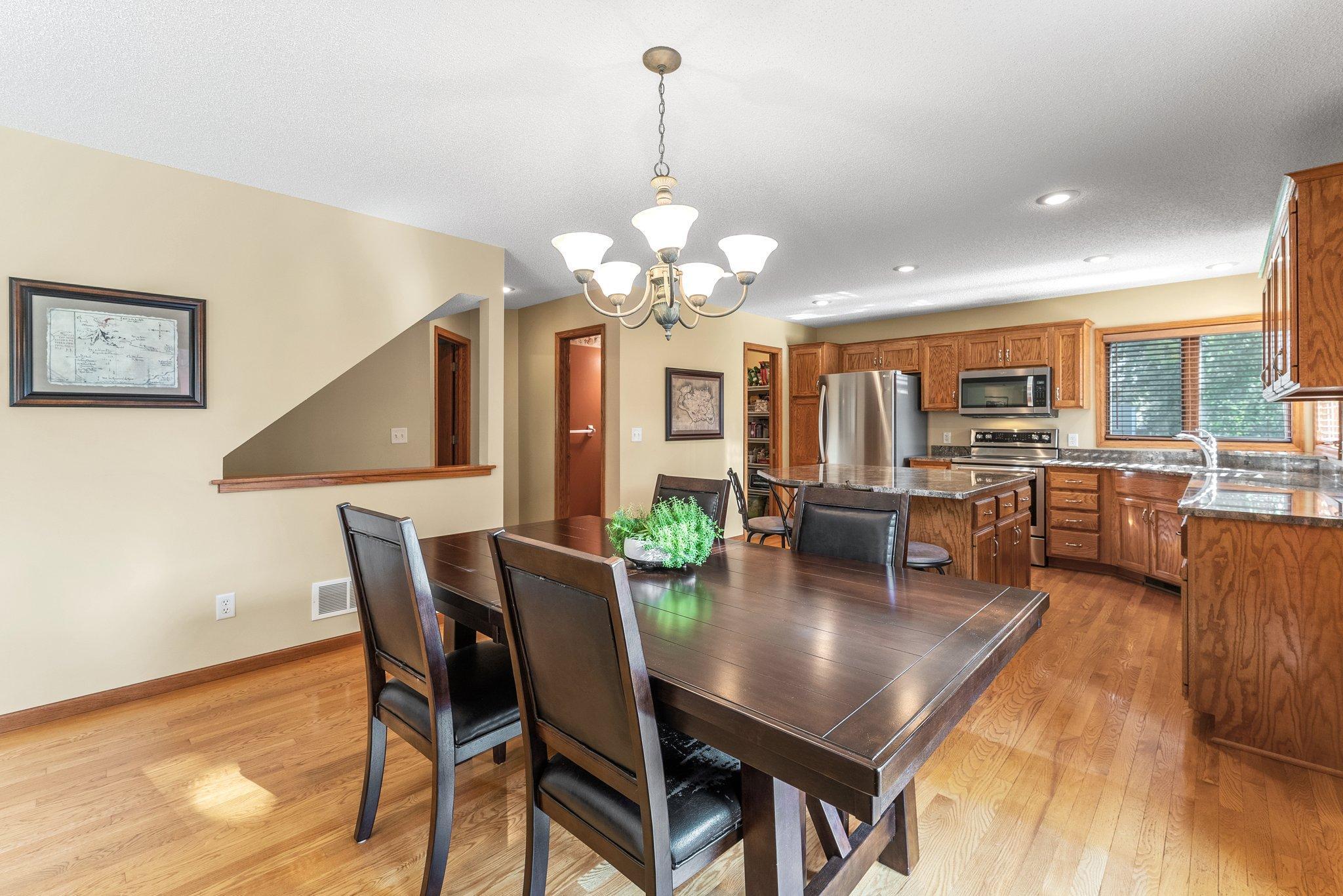 1648 Whitehall Place