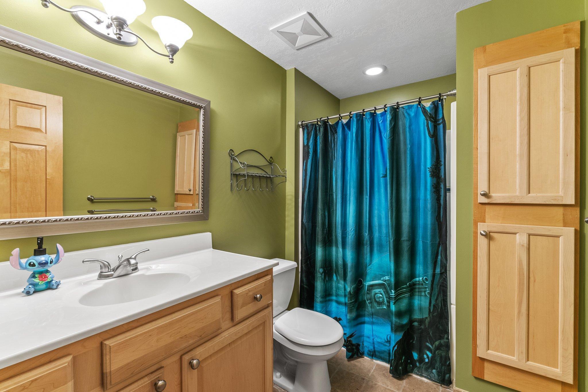 1648 Whitehall Place