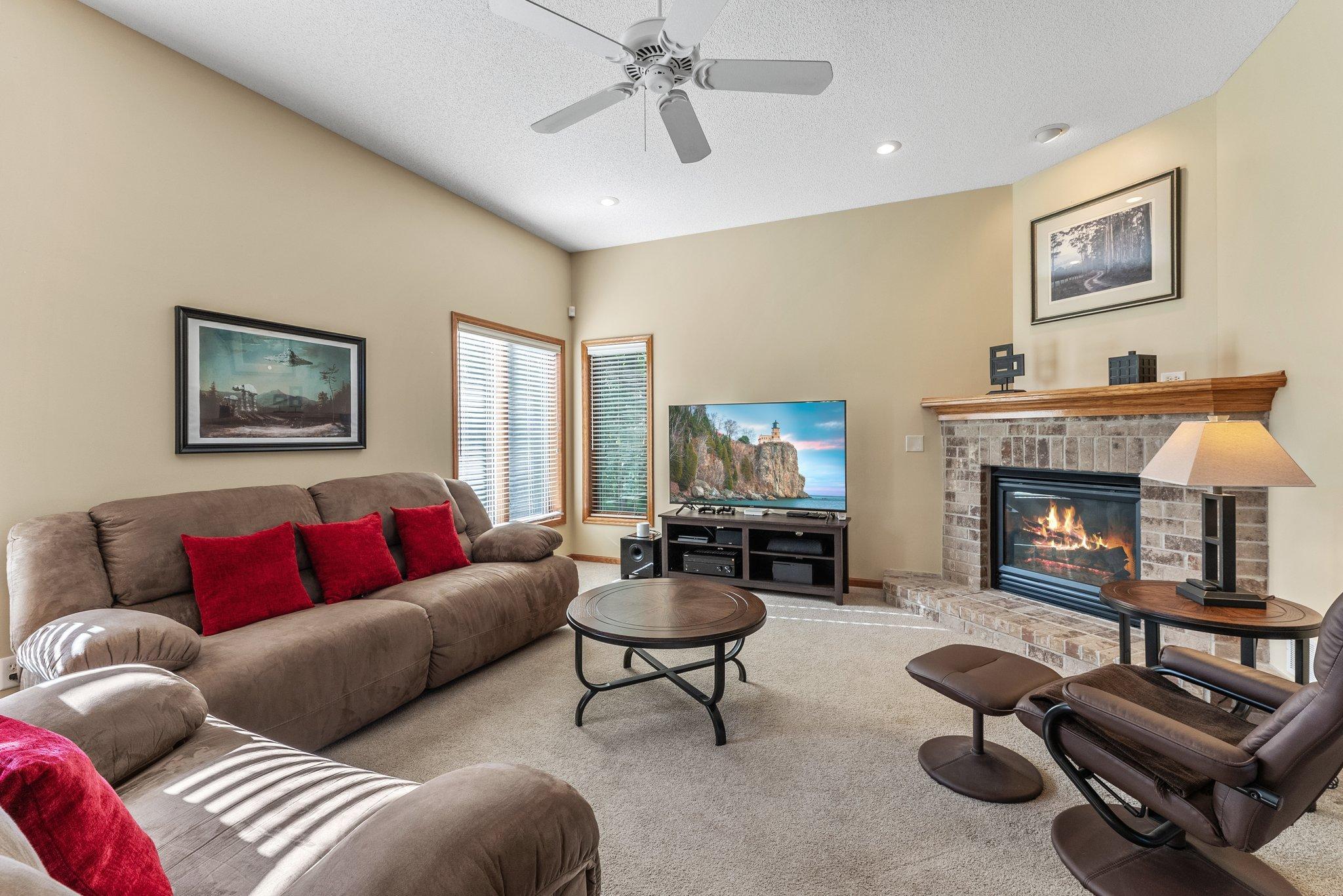 1648 Whitehall Place