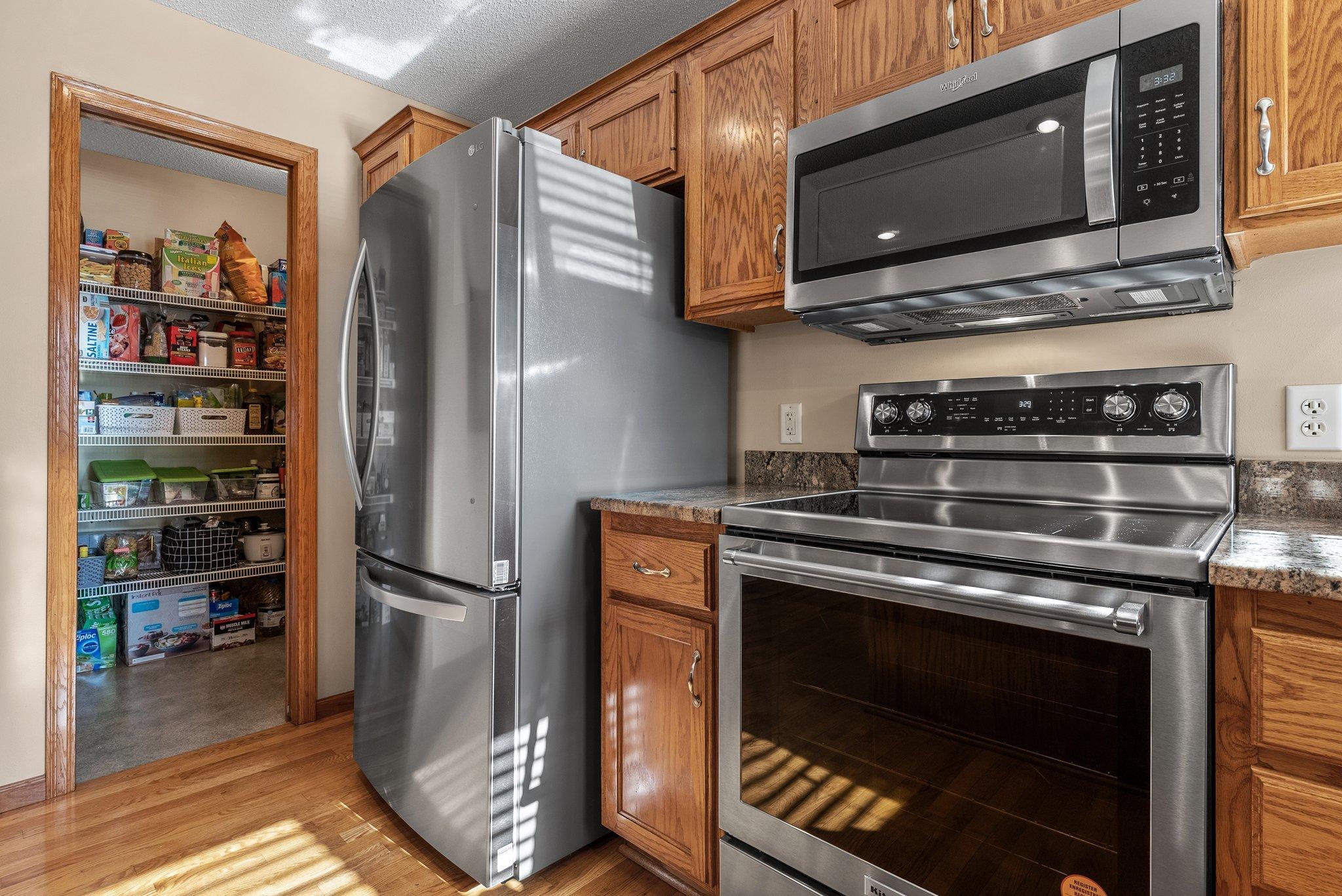 1648 Whitehall Place