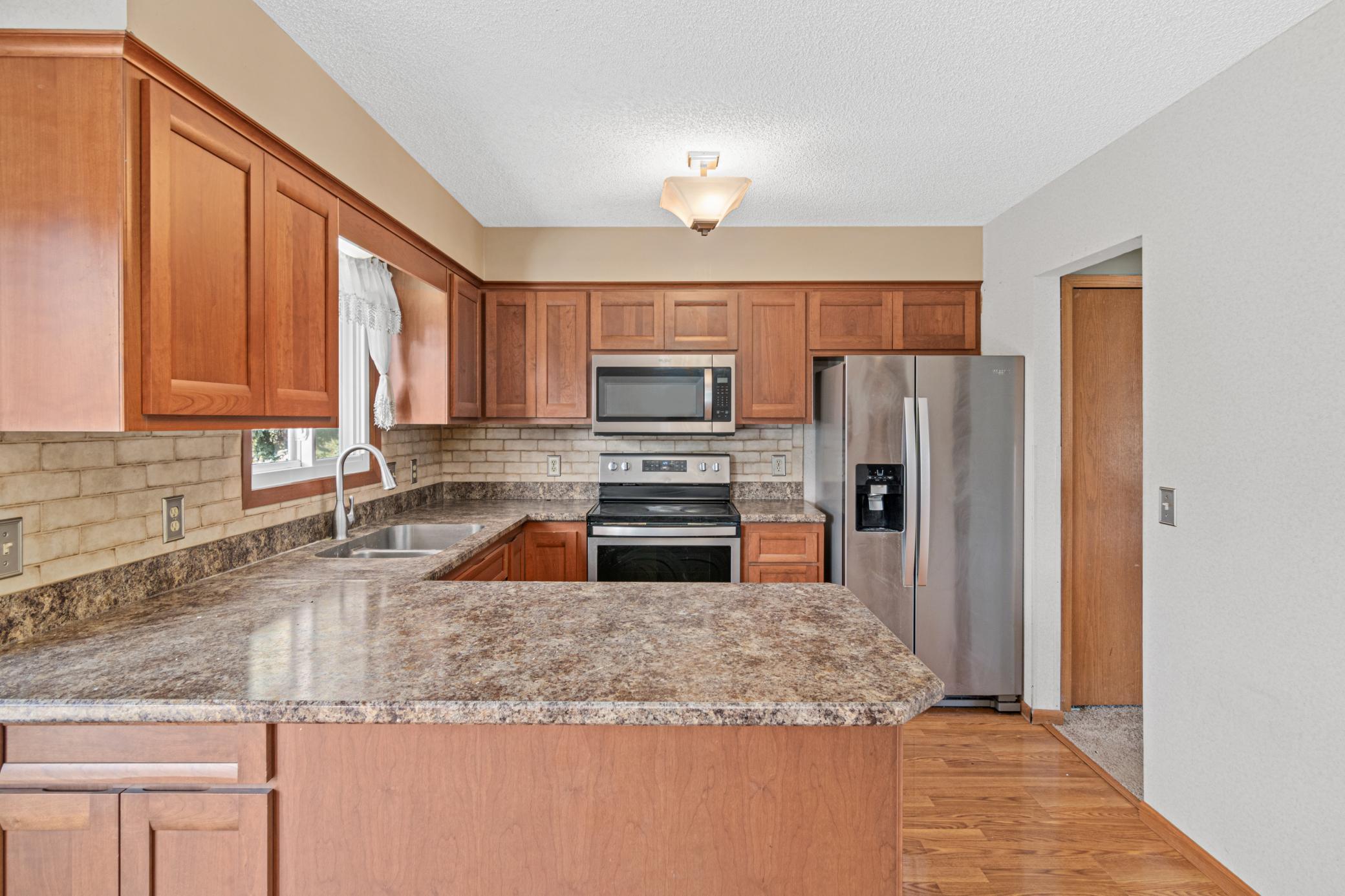 11113 Wisconsin Avenue N