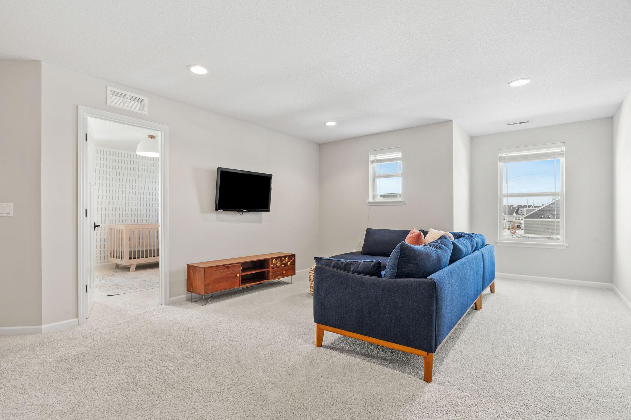 5450 Annapolis Lane N