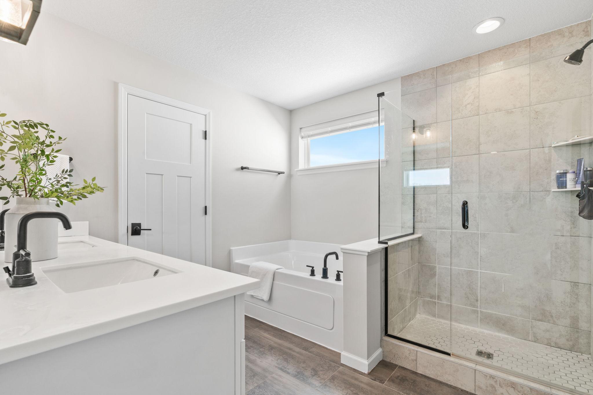 5450 Annapolis Lane N