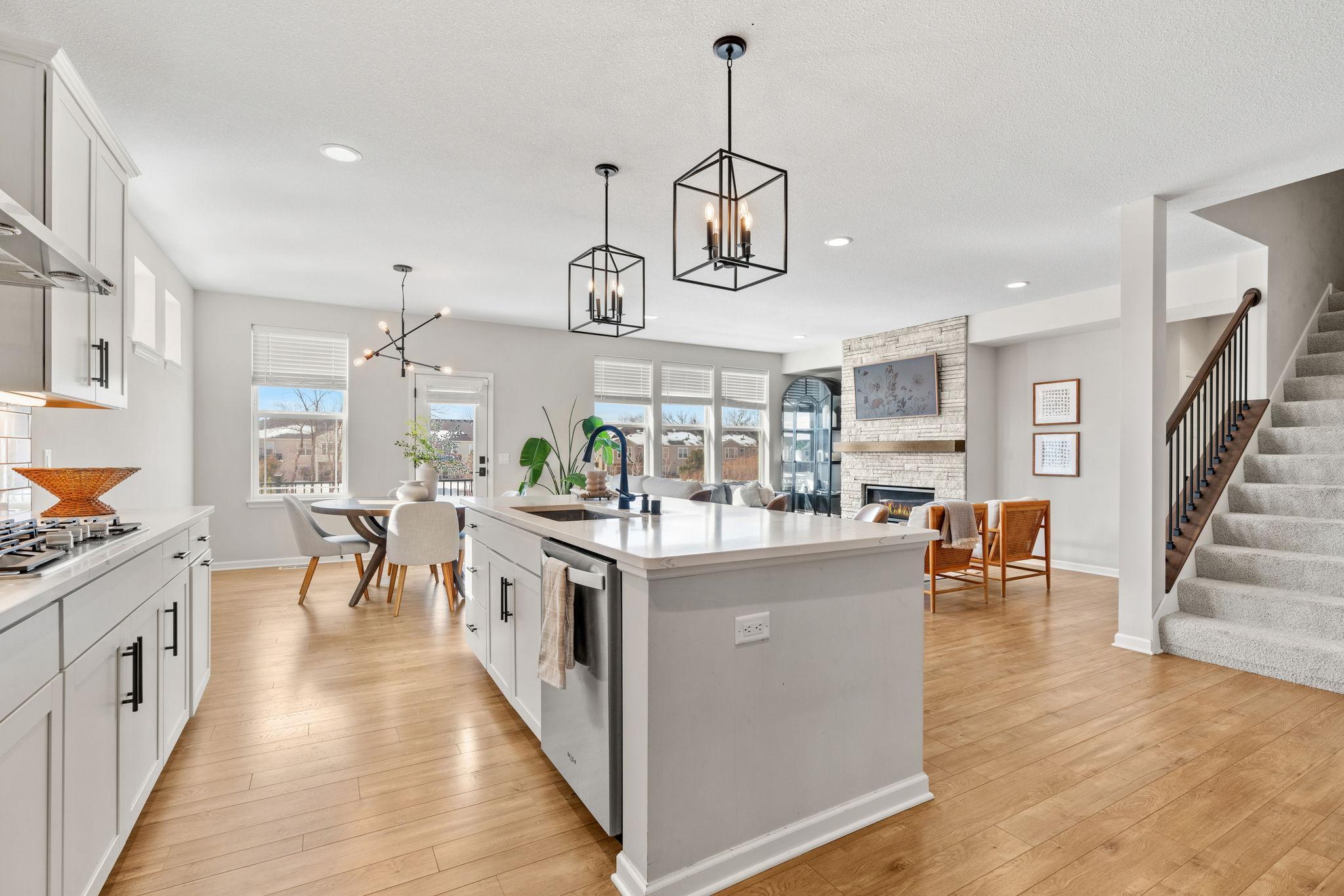 5450 Annapolis Lane N