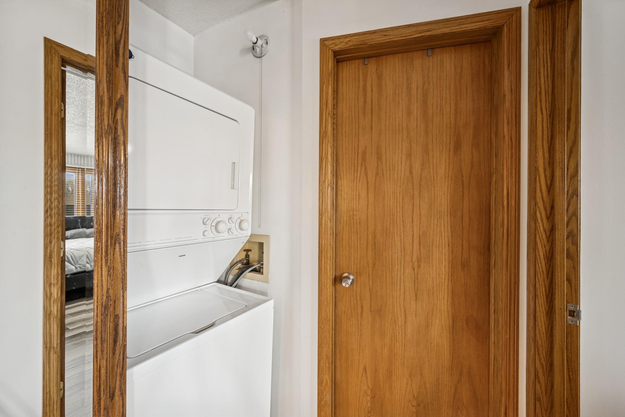 4350 Trenton Lane N Unit: 320