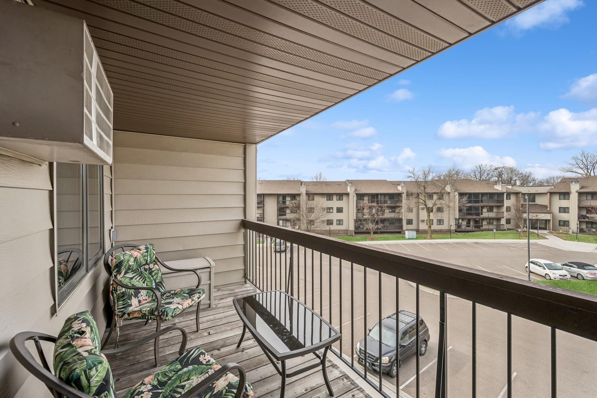 4350 Trenton Lane N Unit: 320