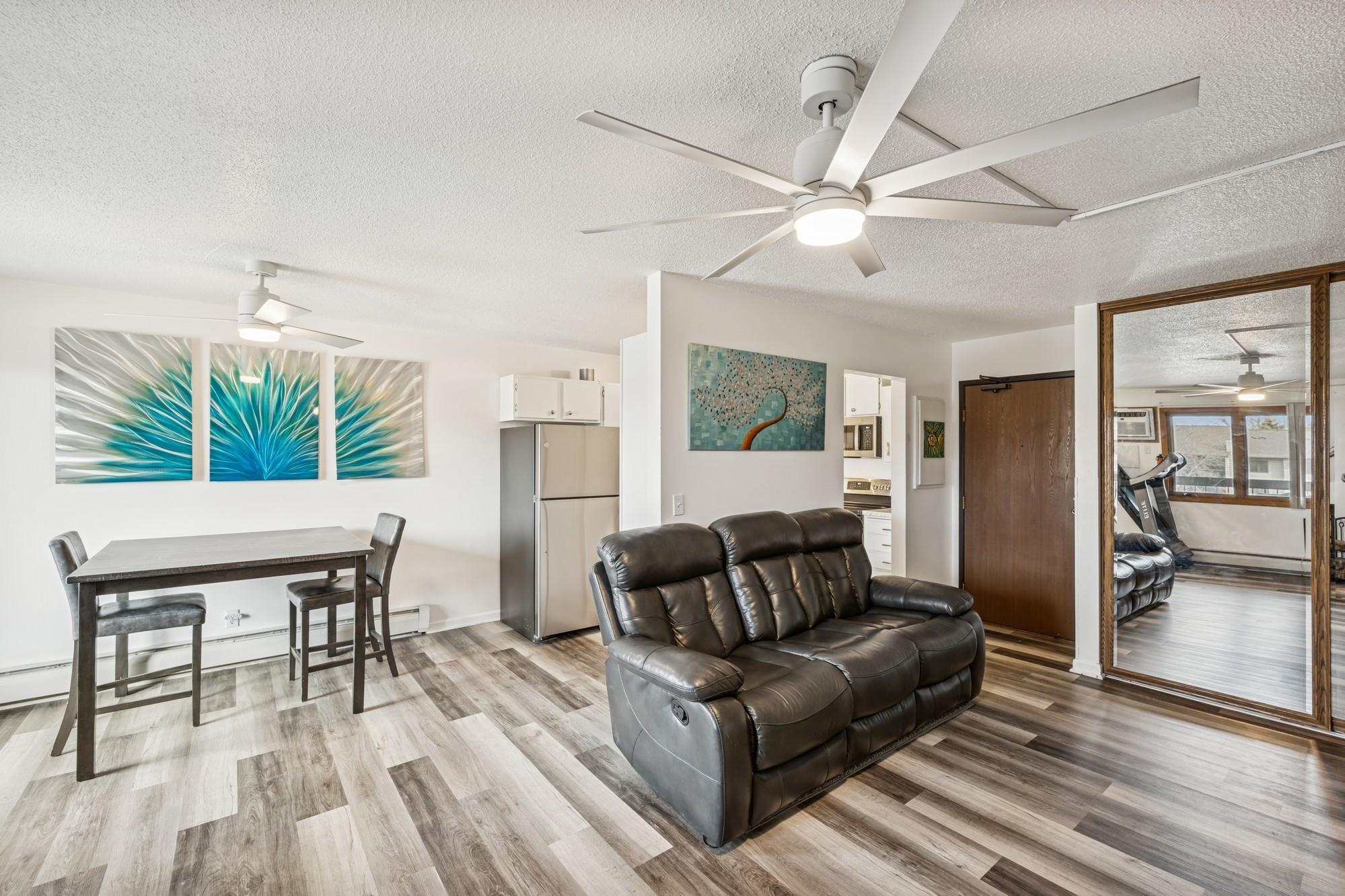 4350 Trenton Lane N Unit: 320