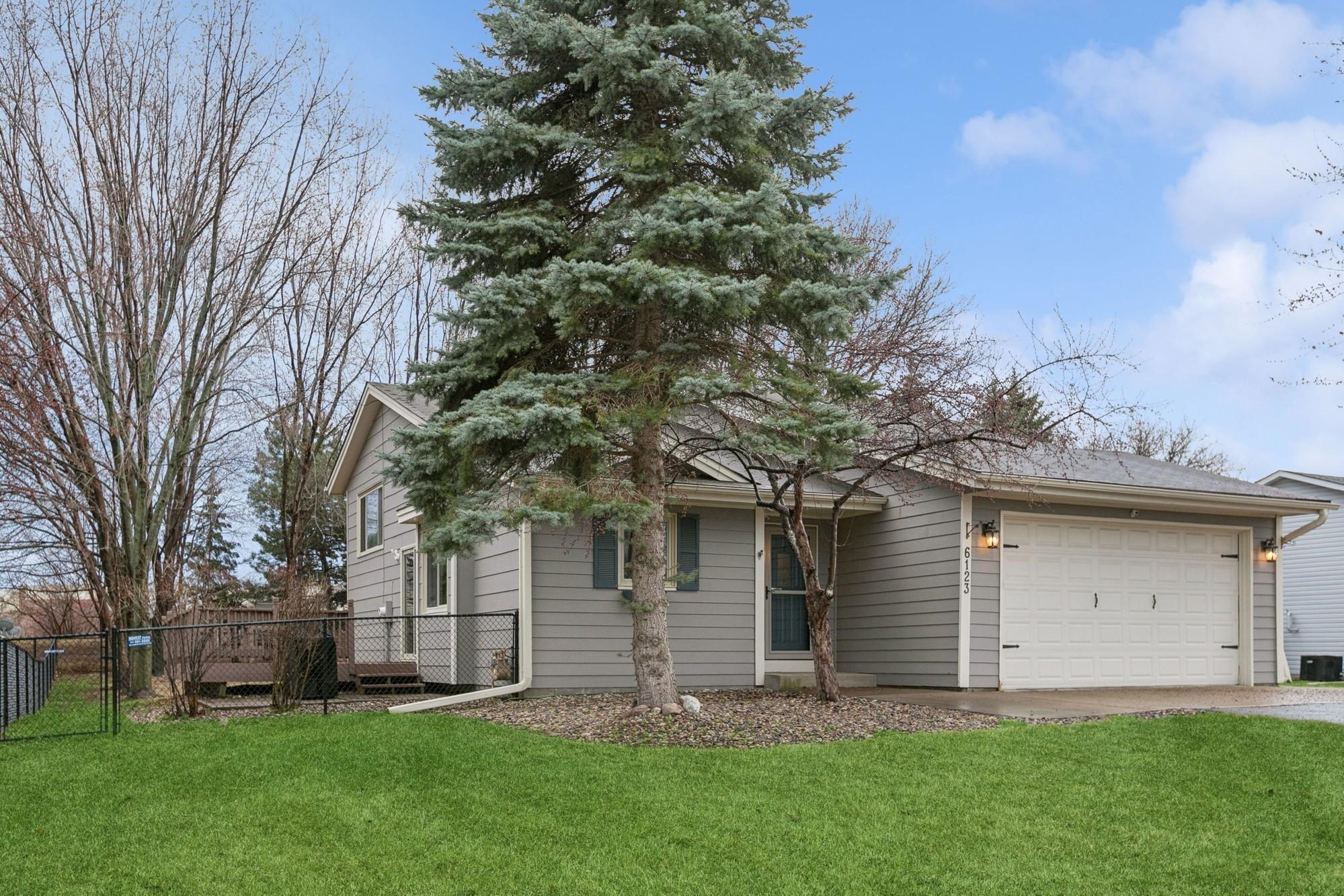 6123 W 140th Street