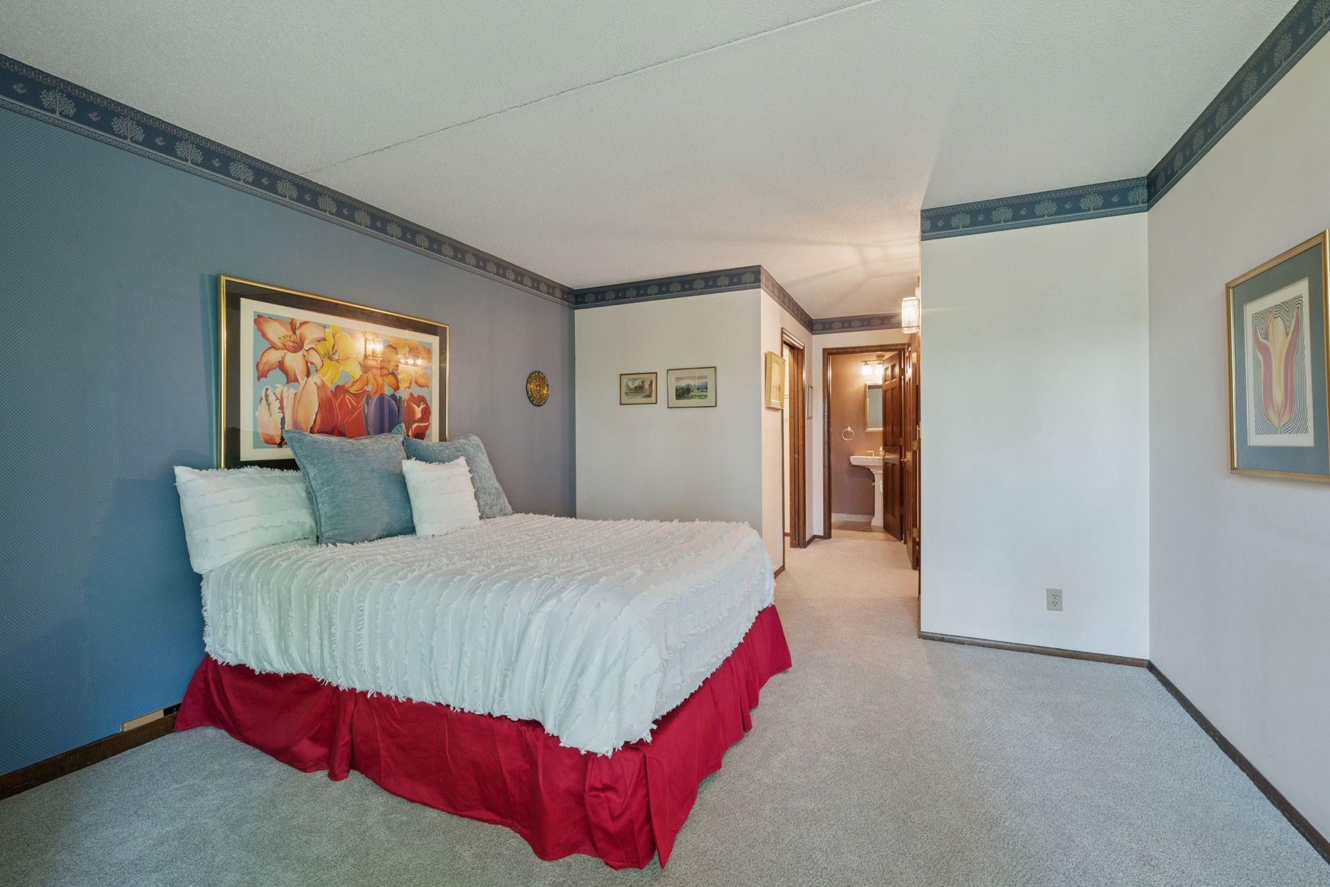 6670 Vernon Avenue S Unit: 301