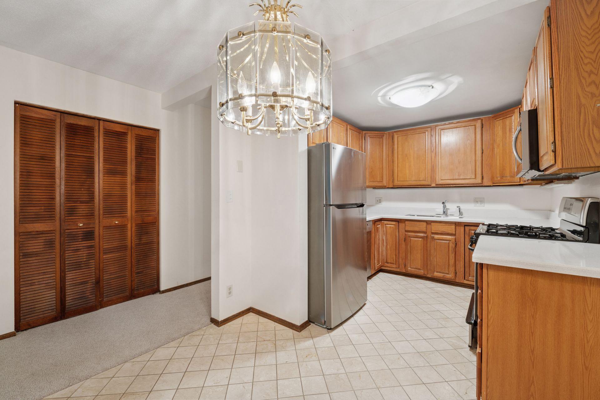 6670 Vernon Avenue S Unit: 301