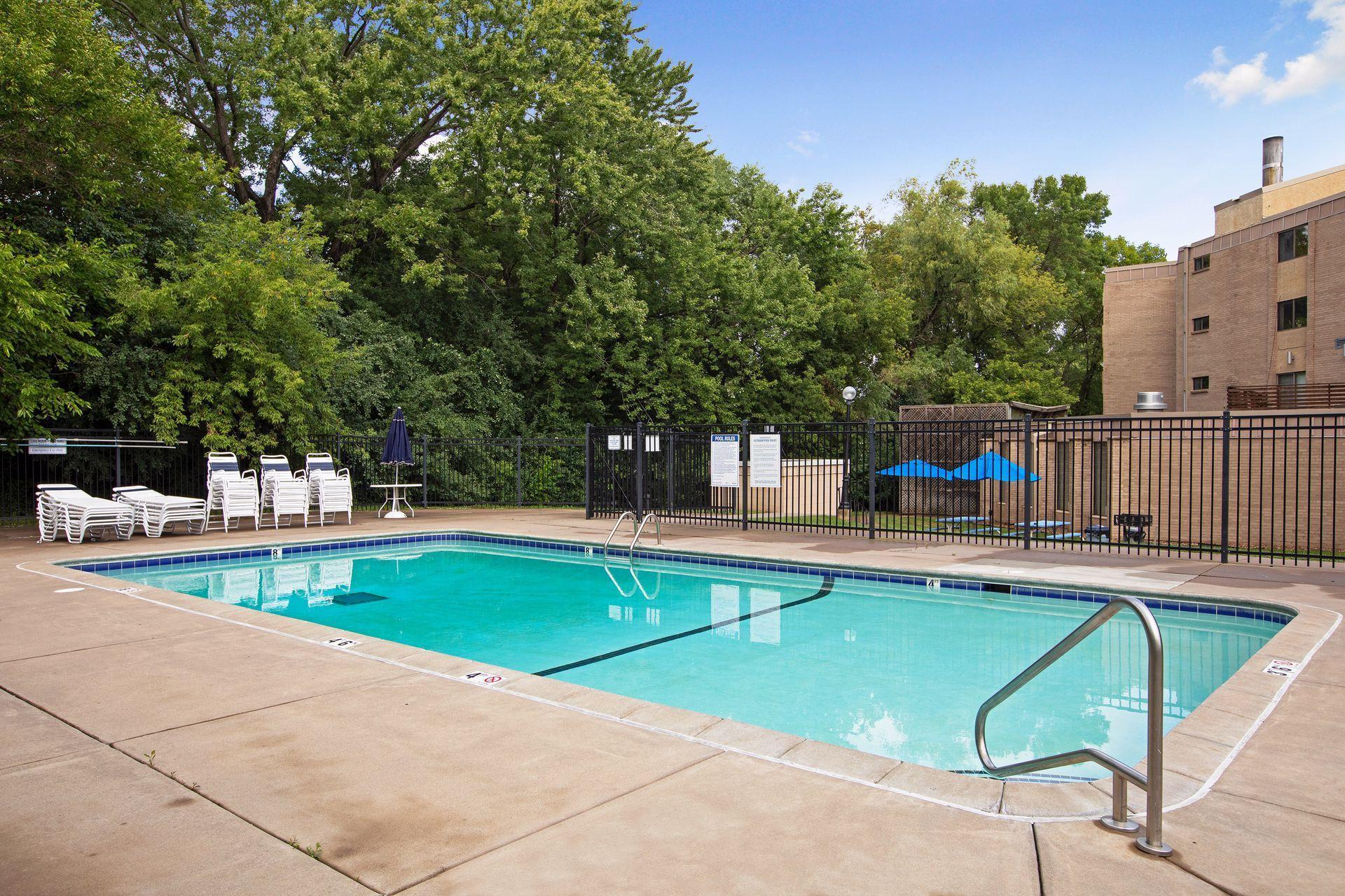 6670 Vernon Avenue S Unit: 301