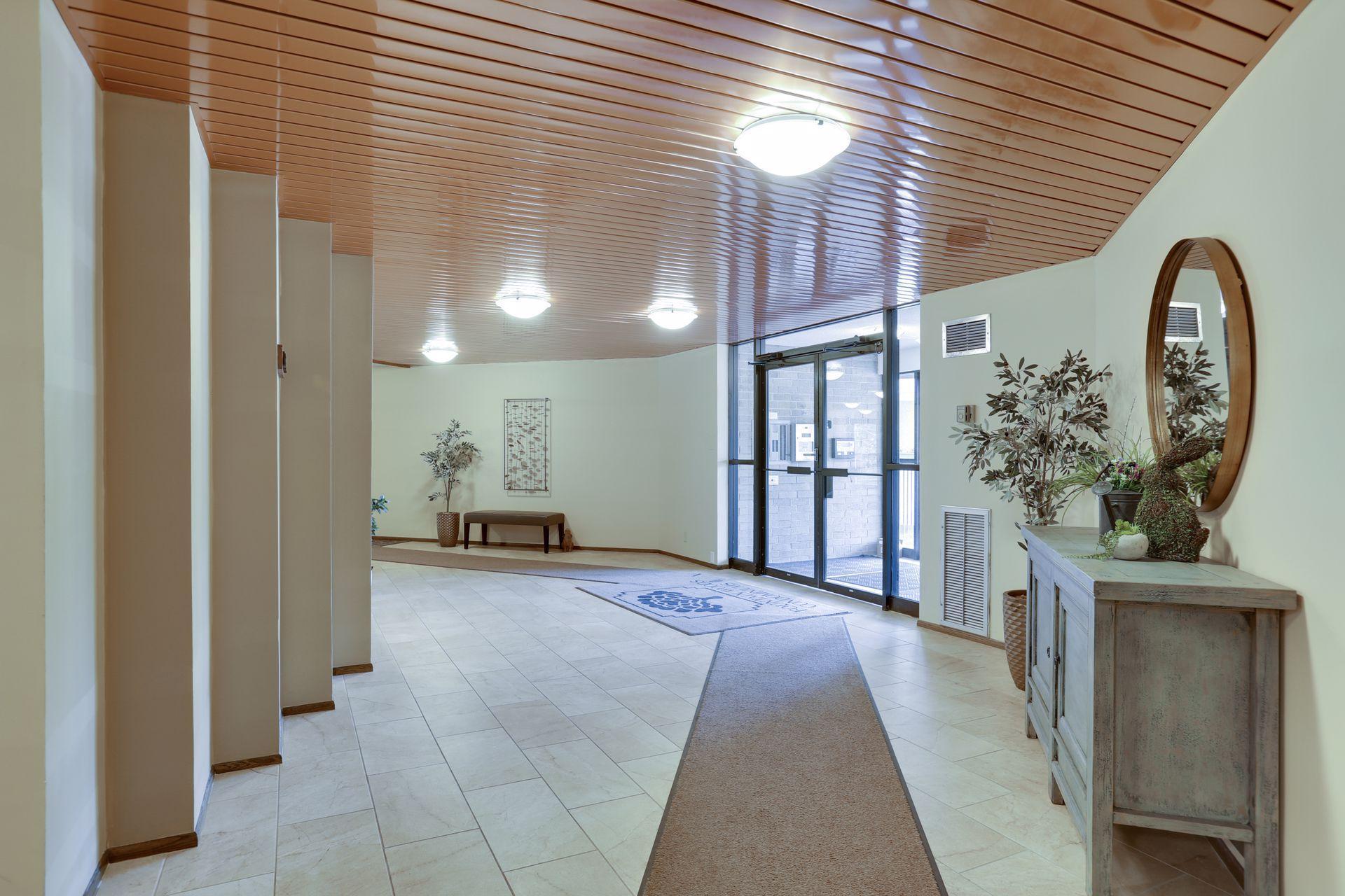 6670 Vernon Avenue S Unit: 301