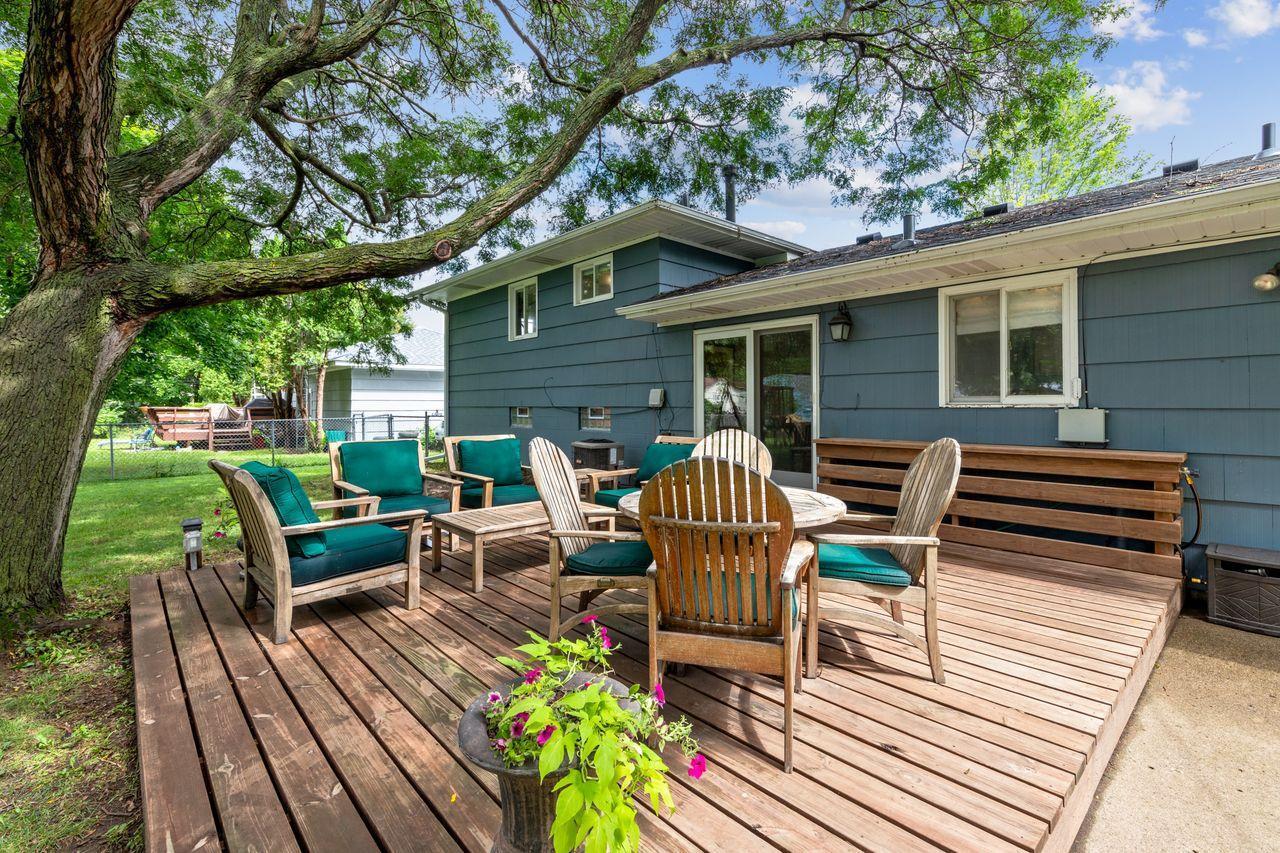 16573 Flagstaff Way W