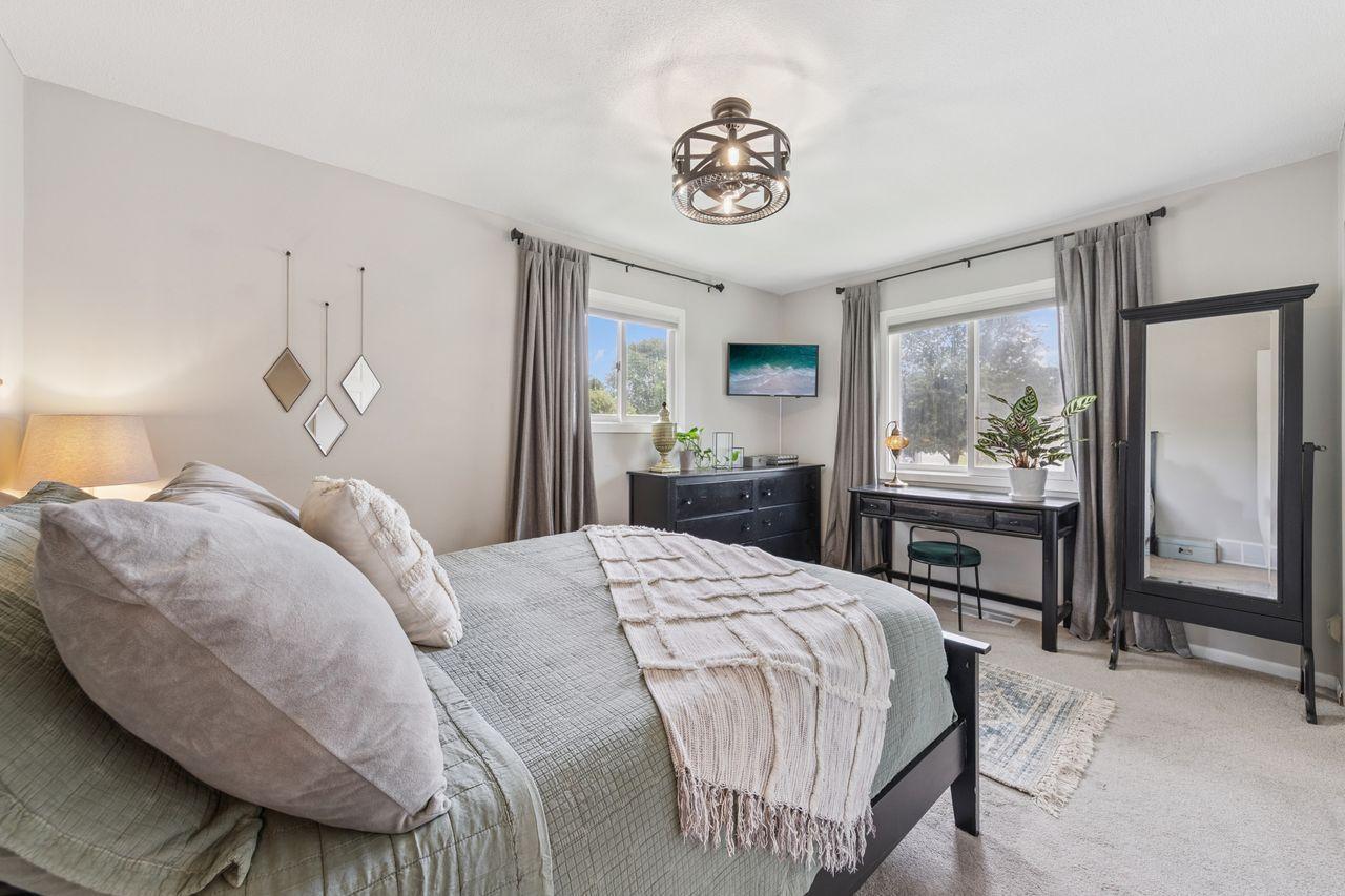 16573 Flagstaff Way W