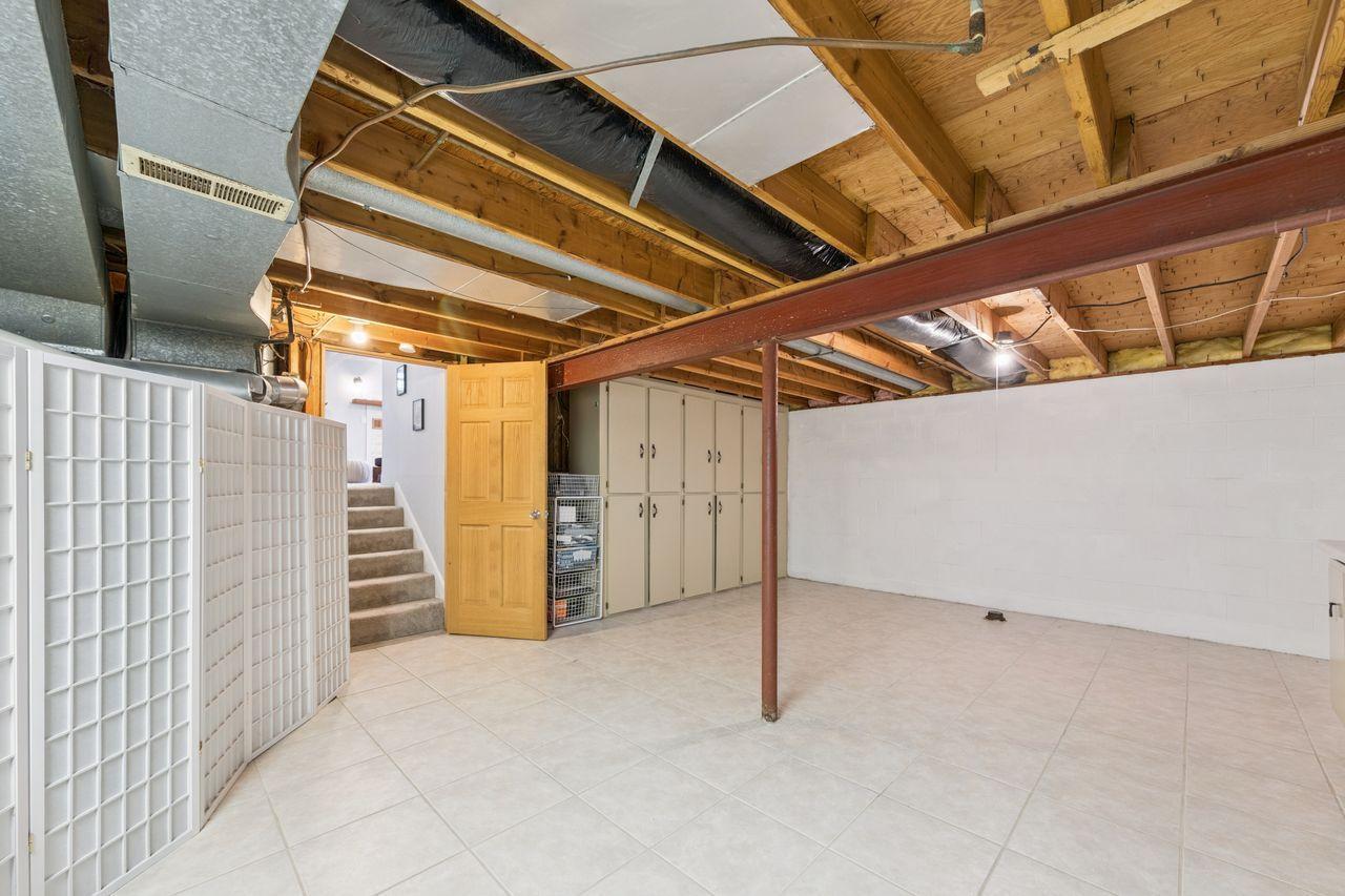 16573 Flagstaff Way W