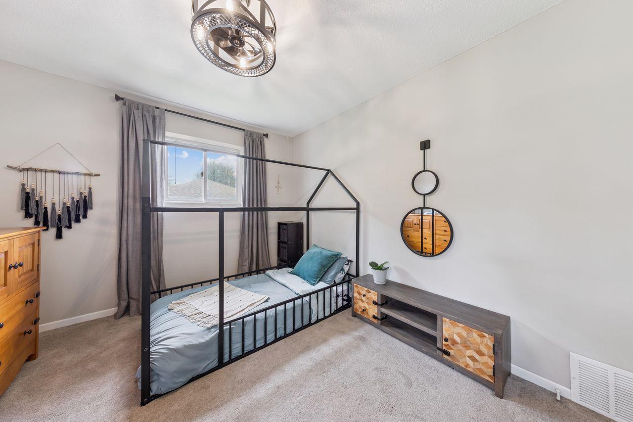 16573 Flagstaff Way W