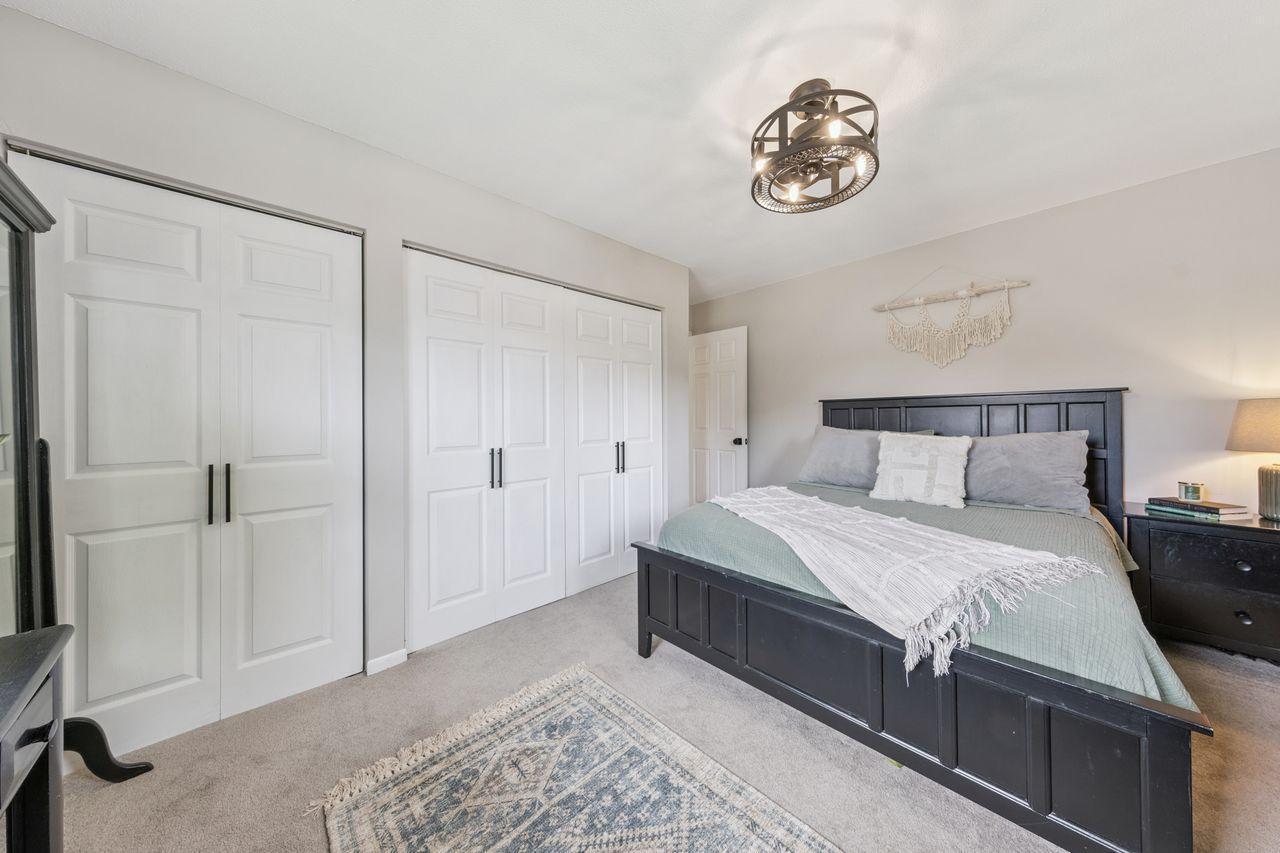 16573 Flagstaff Way W