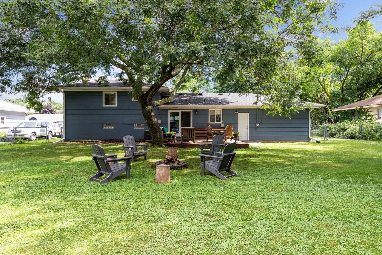 16573 Flagstaff Way W