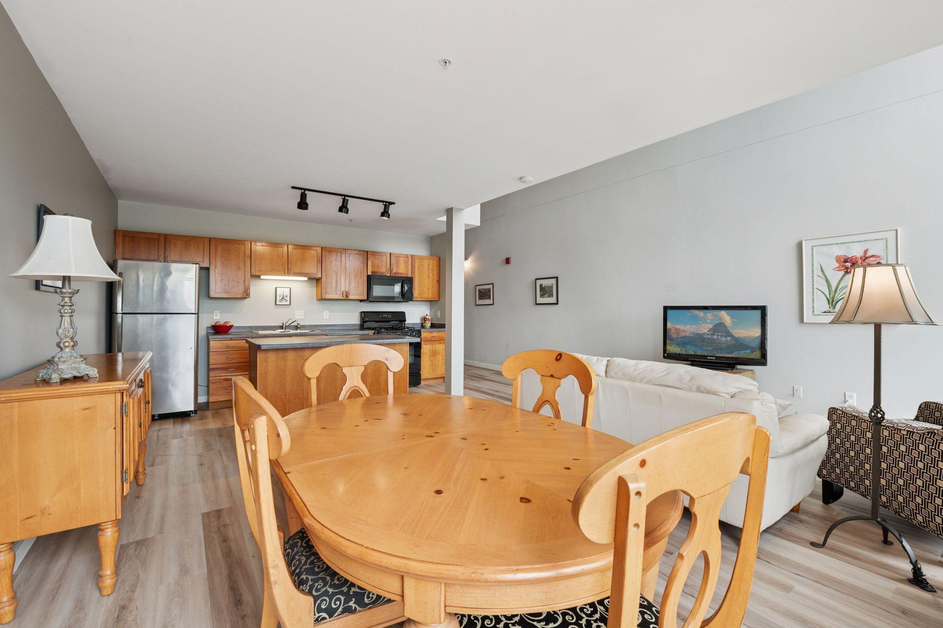 1829 3rd Ave S Unit: 212