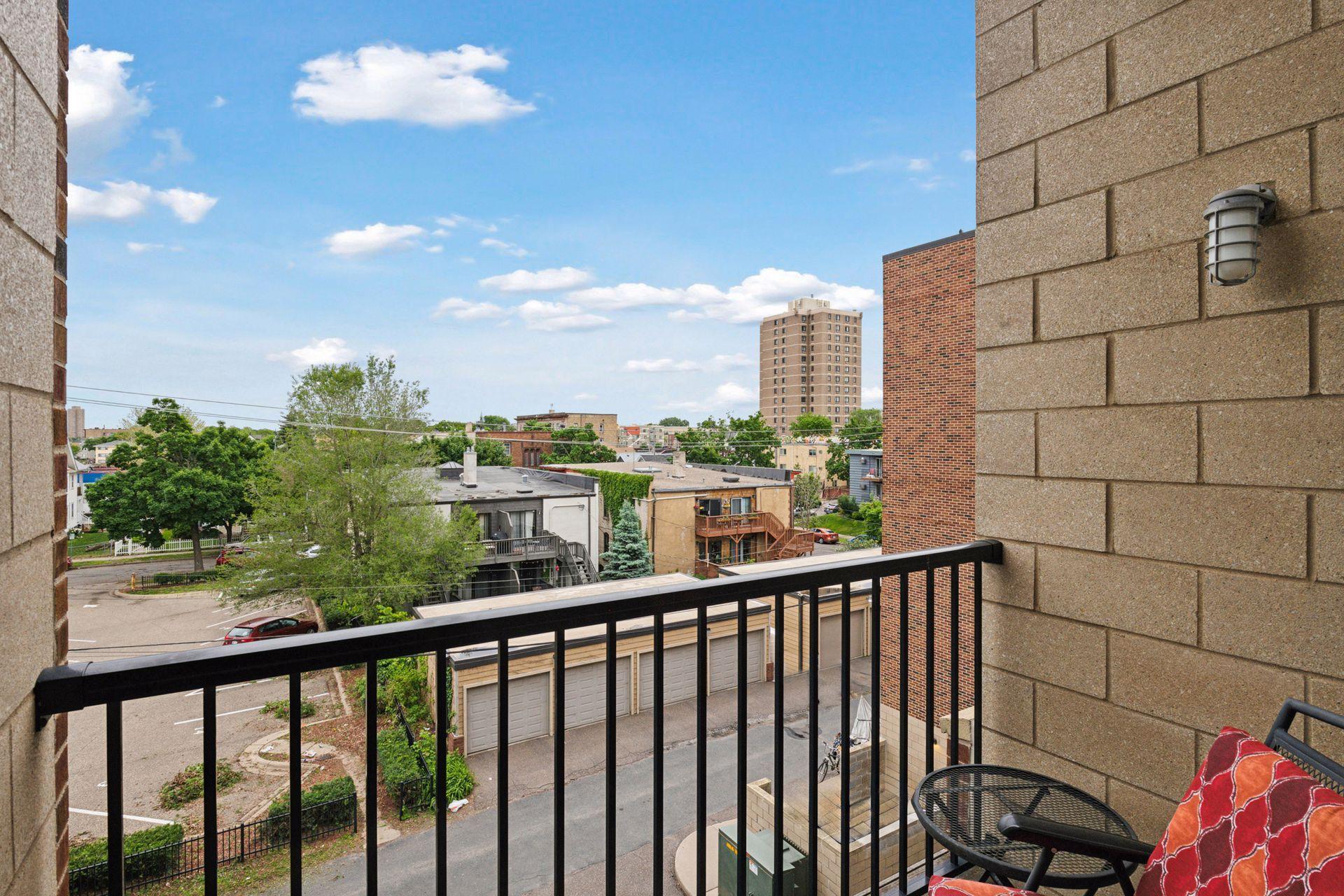1829 3rd Ave S Unit: 212