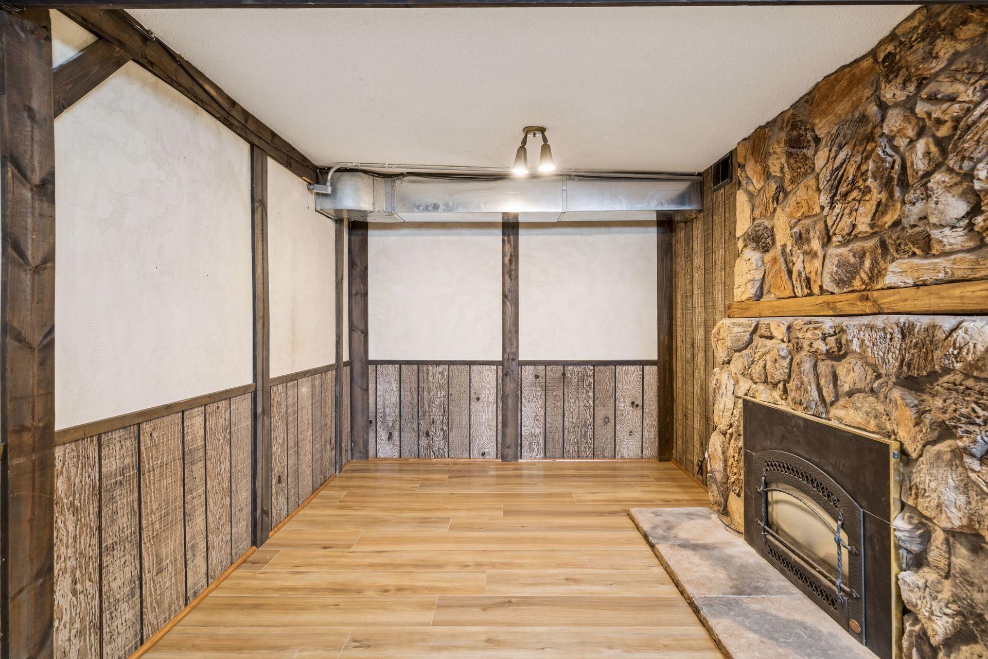 318 Mccarrons Boulevard S