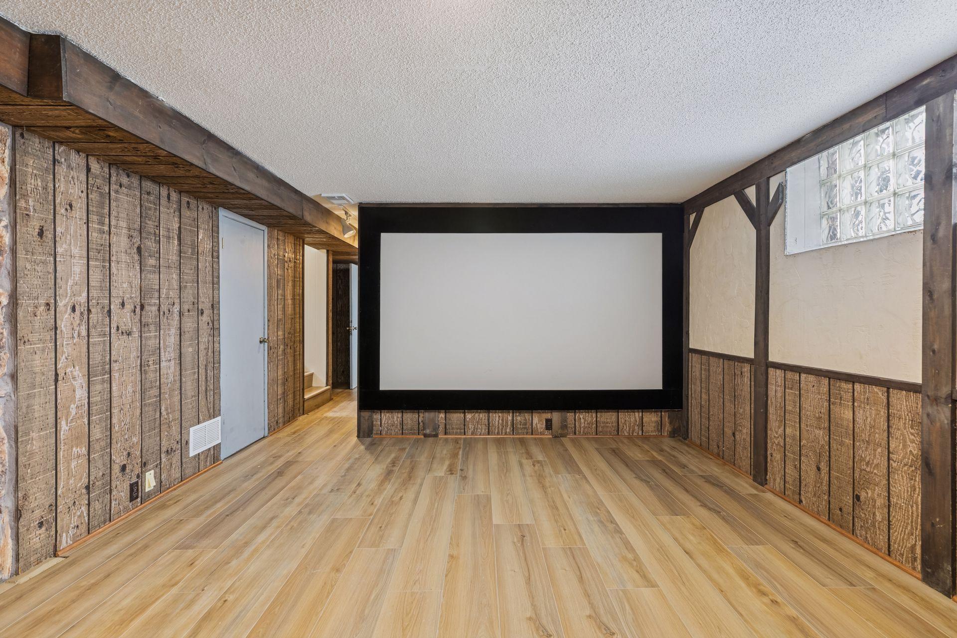 318 Mccarrons Boulevard S