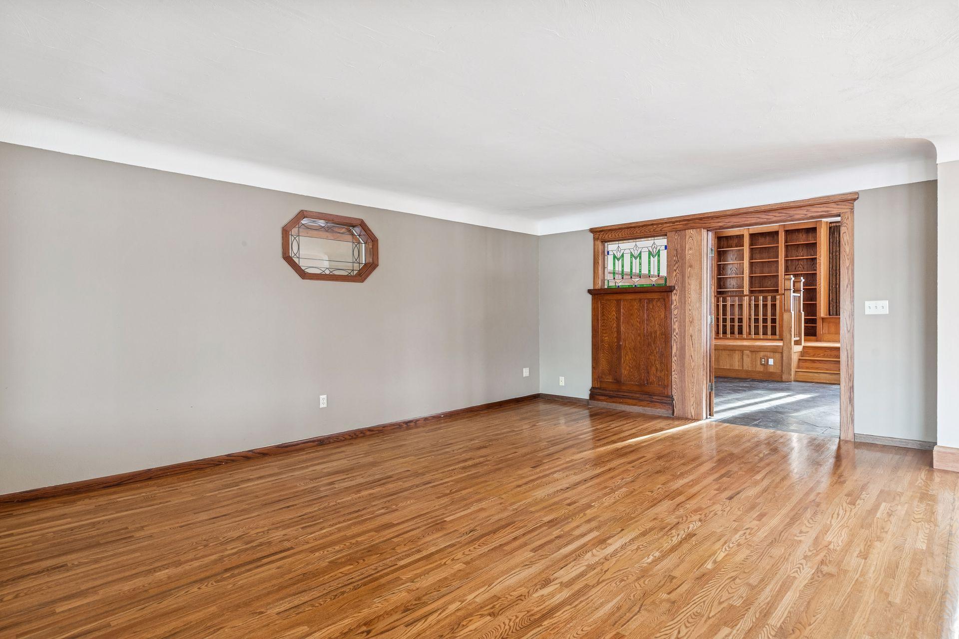 318 Mccarrons Boulevard S