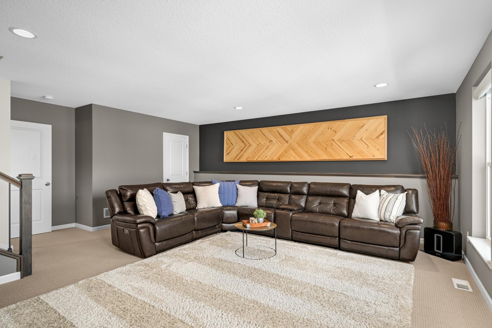 2815 Isabelle Drive