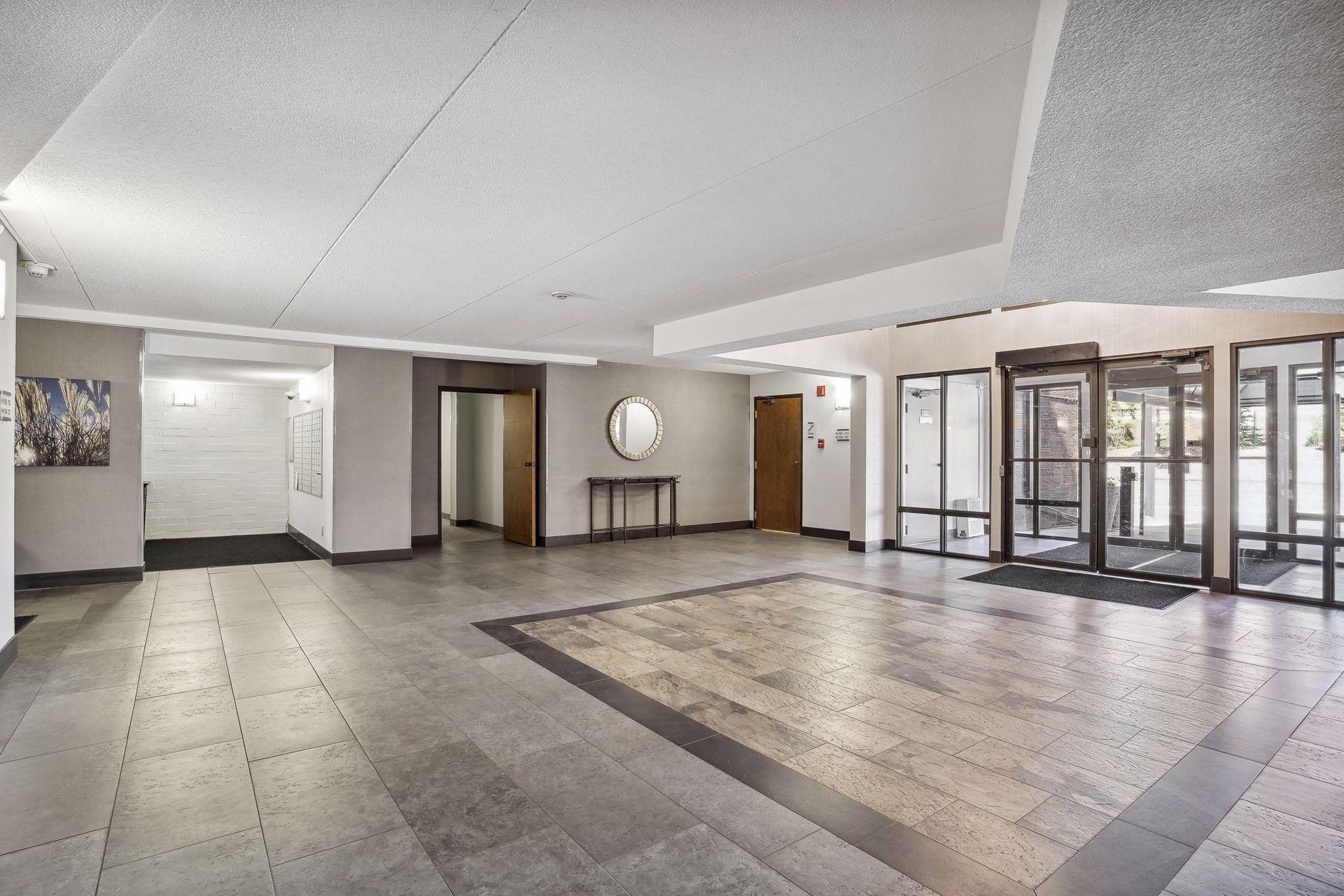 7220 York Avenue S Unit: 413