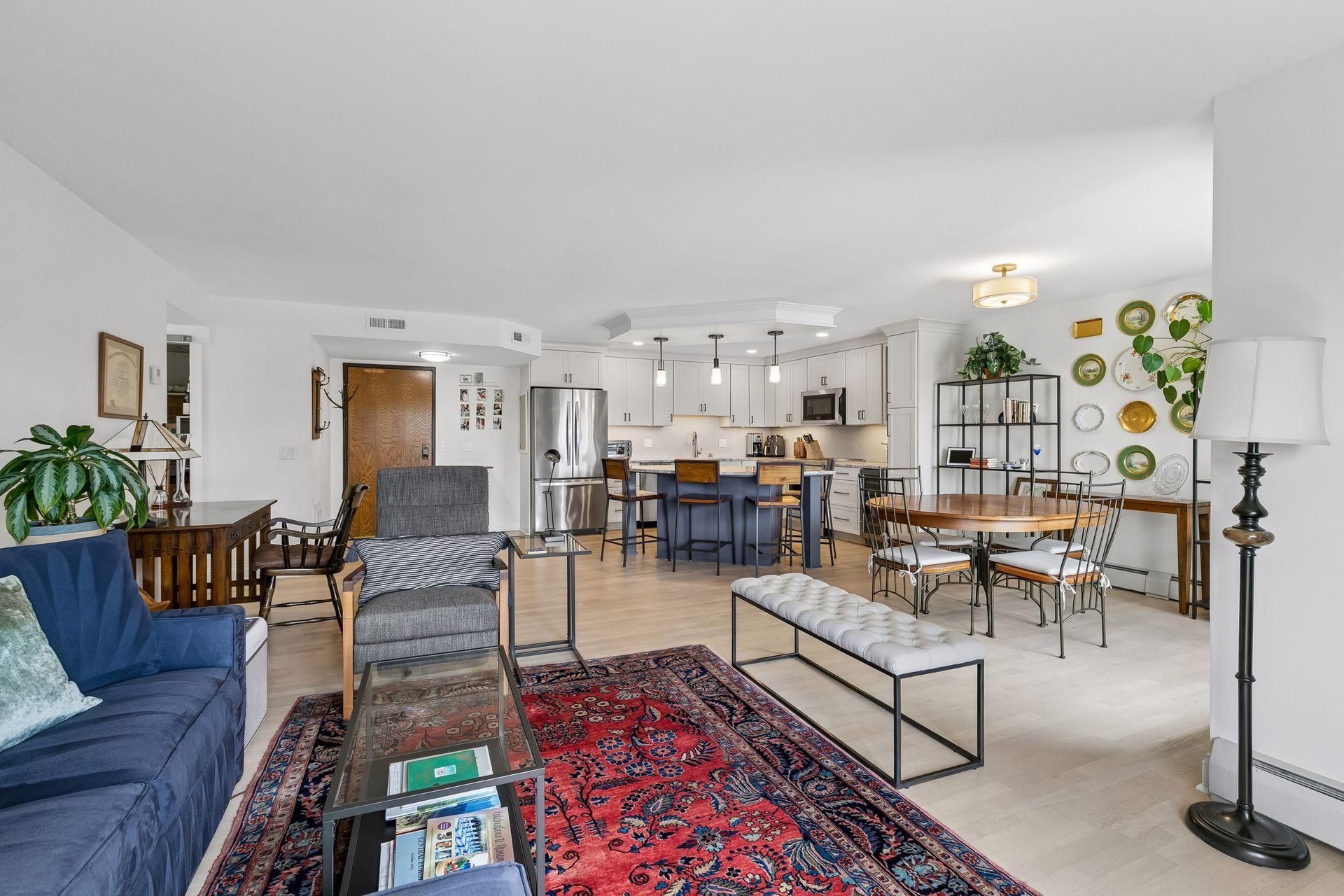 7220 York Avenue S Unit: 413