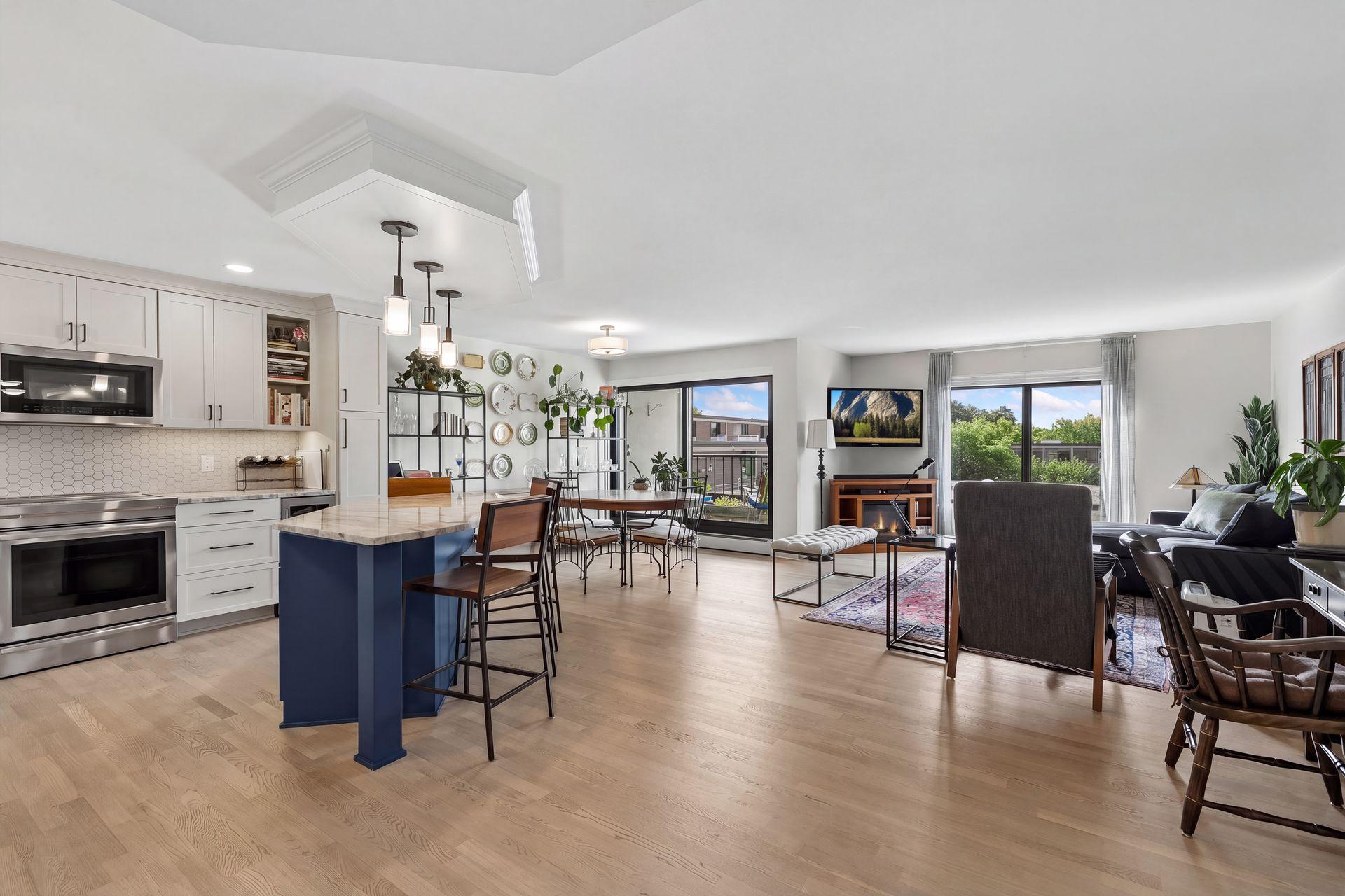 7220 York Avenue S Unit: 413