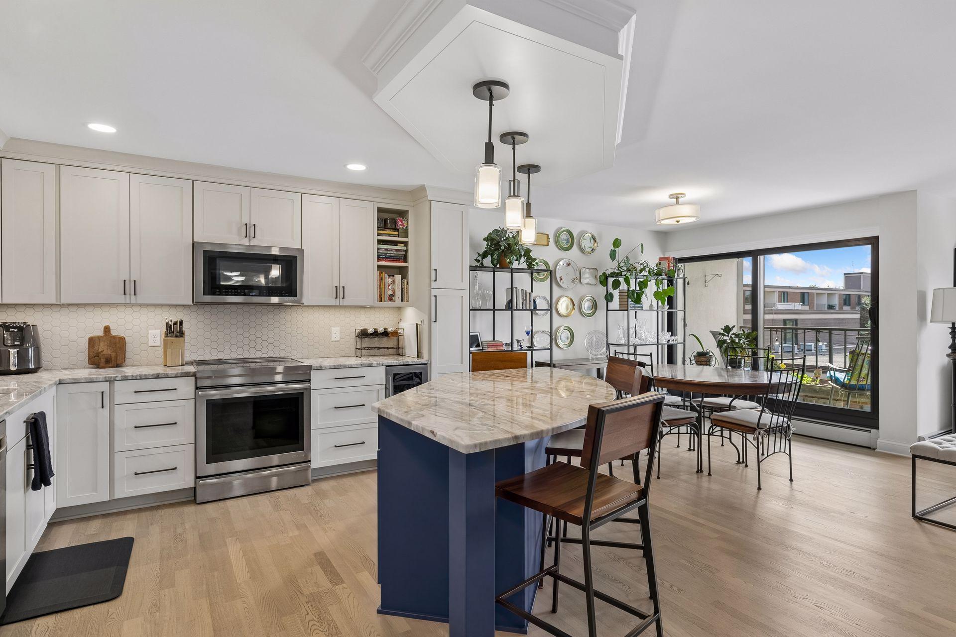 7220 York Avenue S Unit: 413