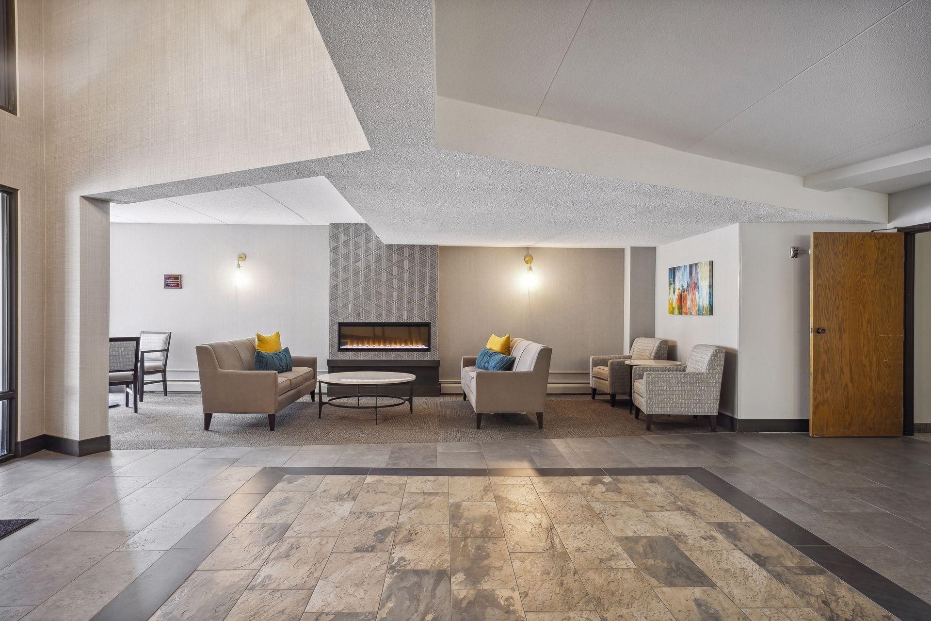 7220 York Avenue S Unit: 413