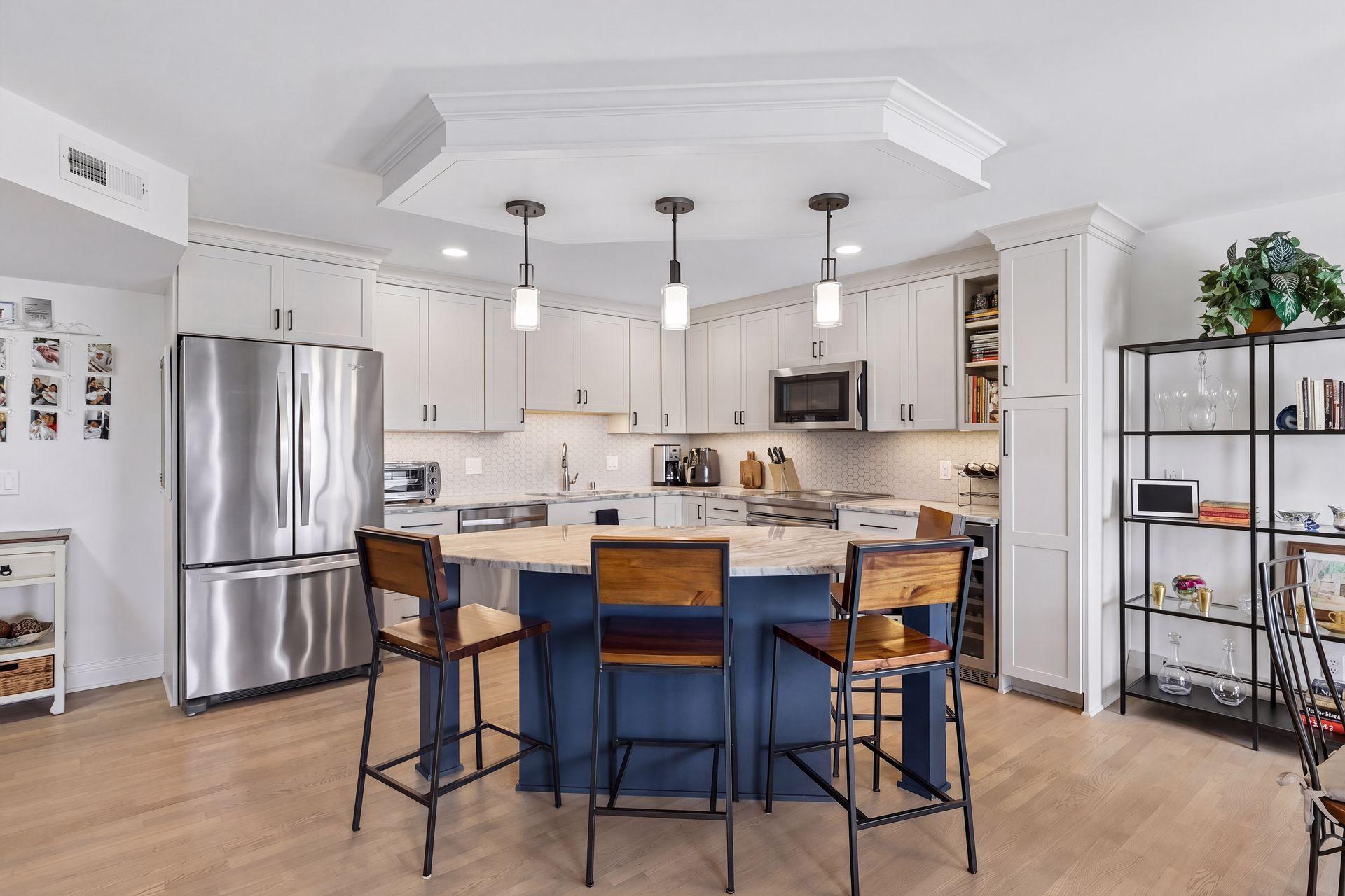 7220 York Avenue S Unit: 413