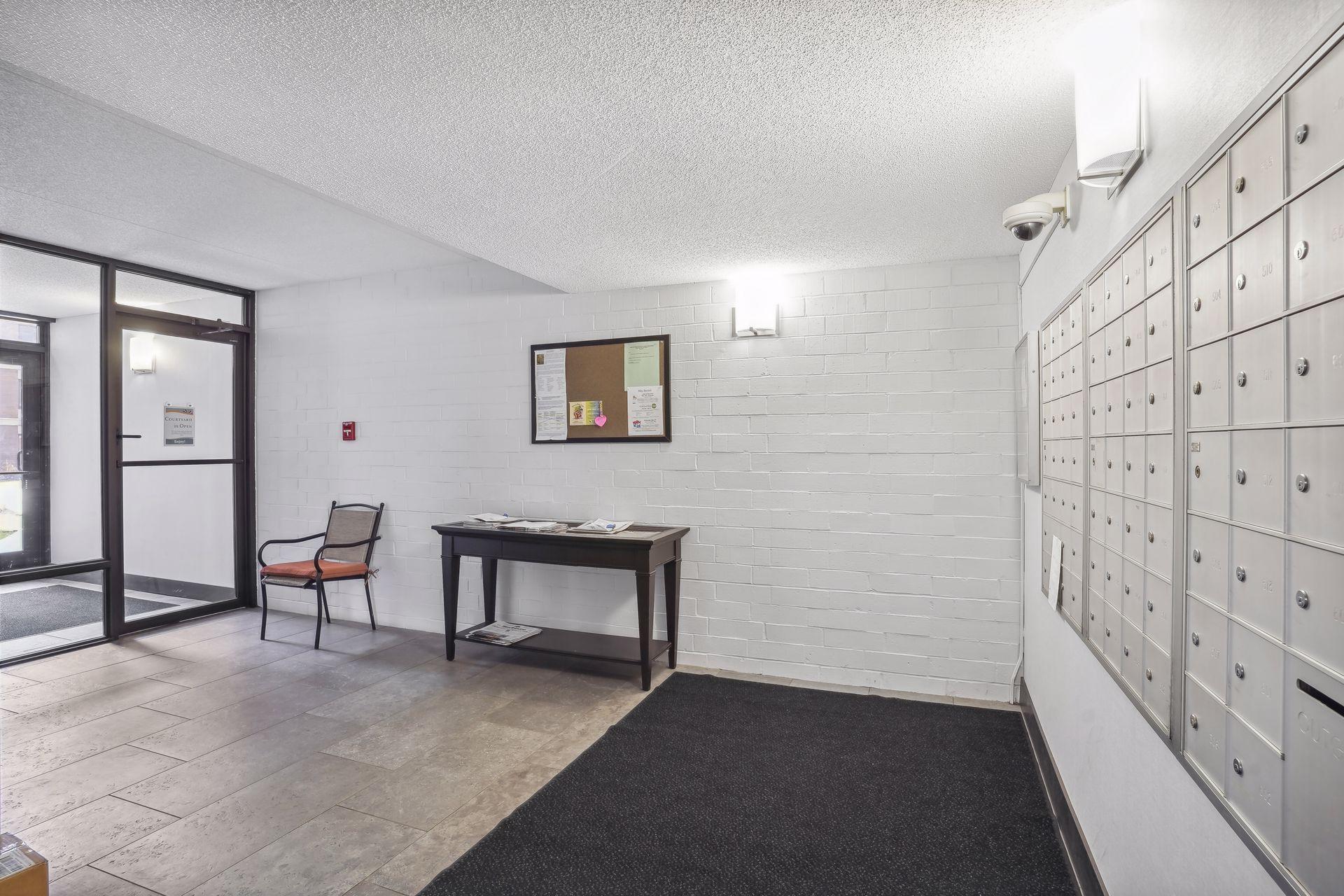 7220 York Avenue S Unit: 413