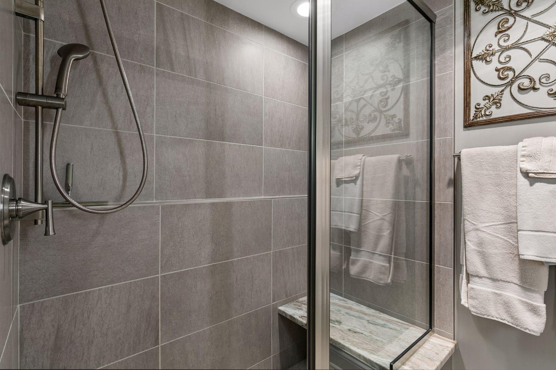 7220 York Avenue S Unit: 413