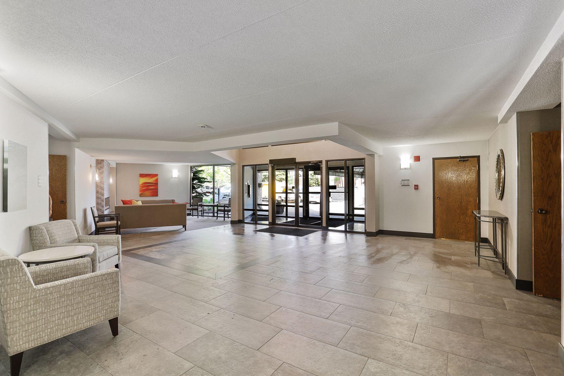 7220 York Avenue S Unit: 413