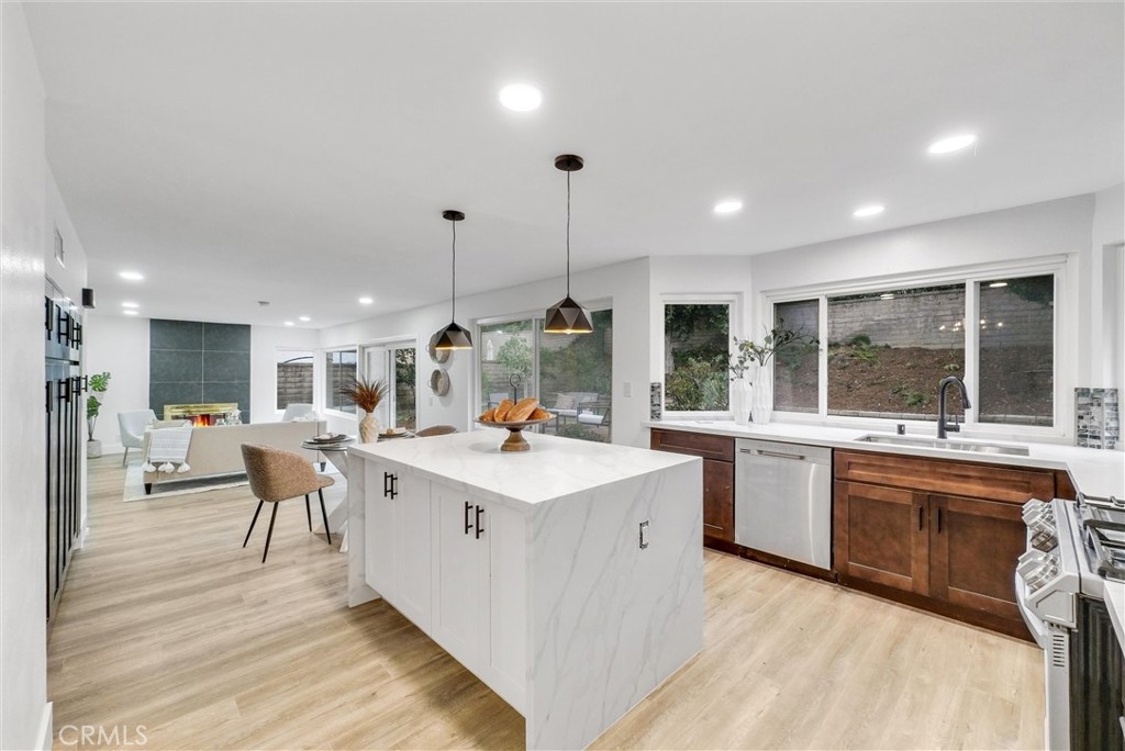 25192 Linda Vista Drive