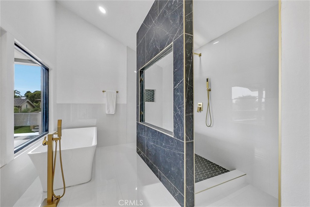 25192 Linda Vista Drive