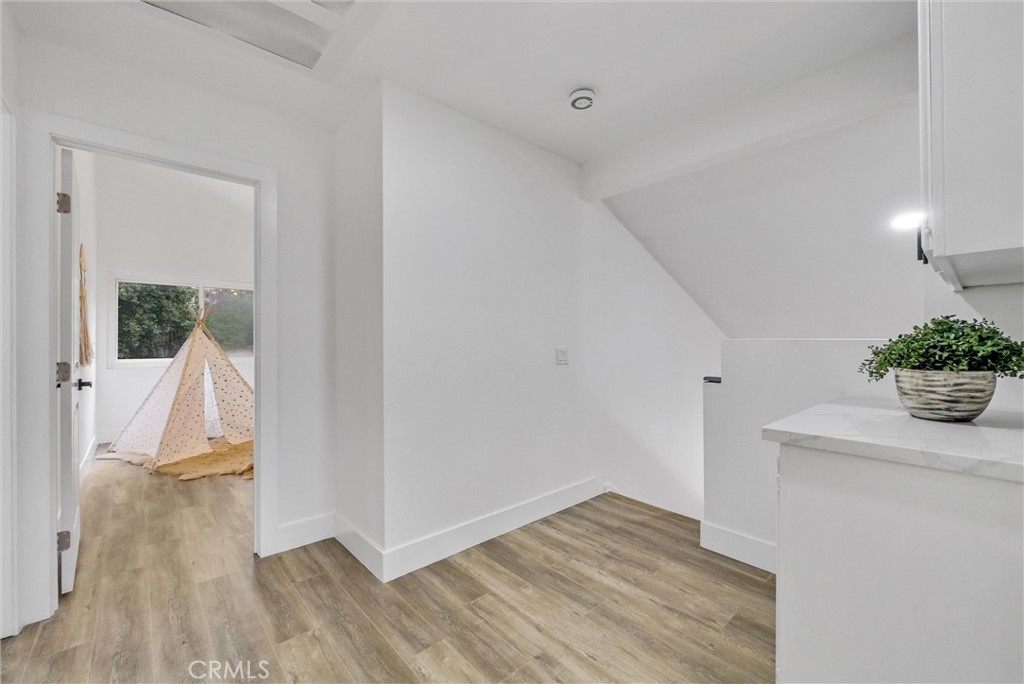 25192 Linda Vista Drive