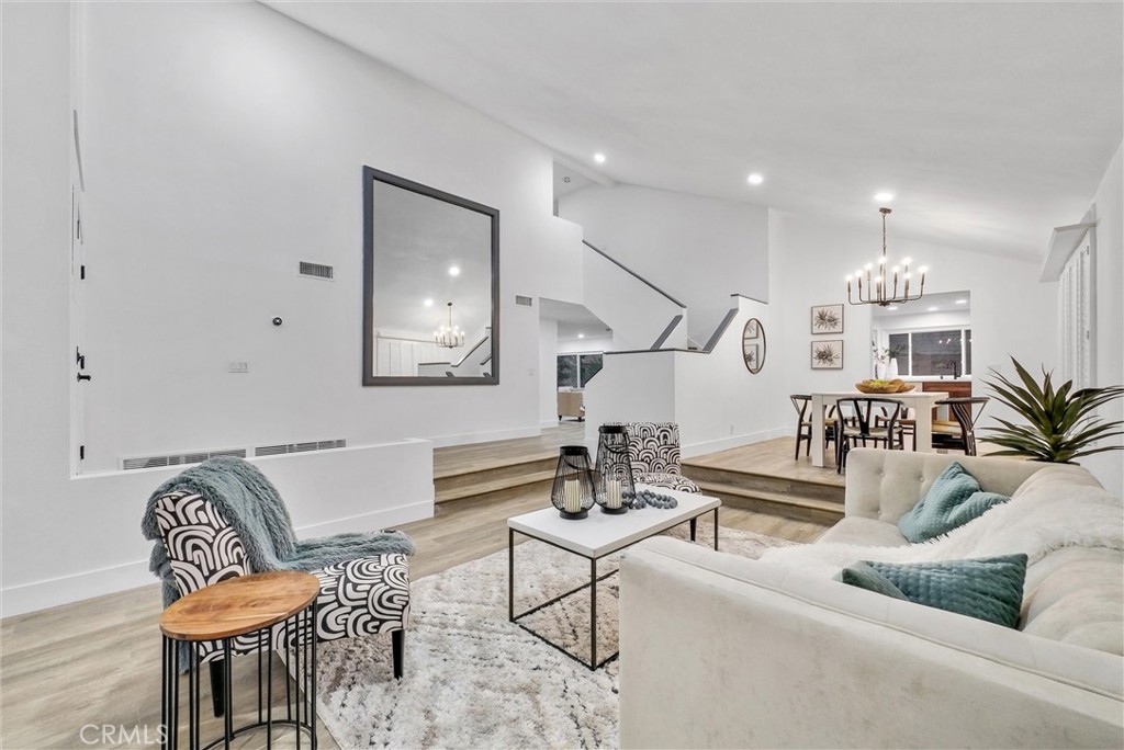 25192 Linda Vista Drive