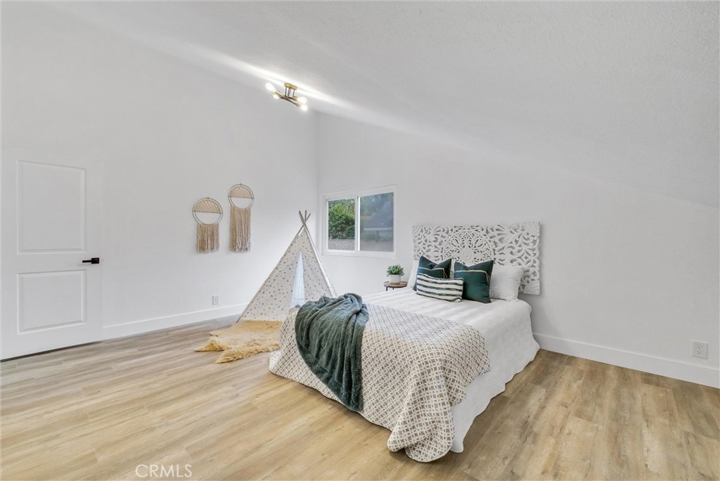 25192 Linda Vista Drive