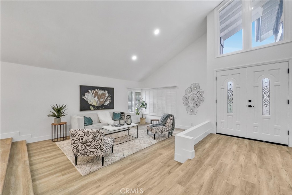 25192 Linda Vista Drive