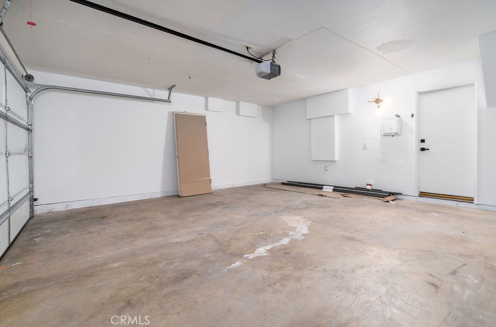 936 W 18th Street 13