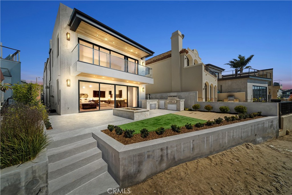 20 Balboa Coves