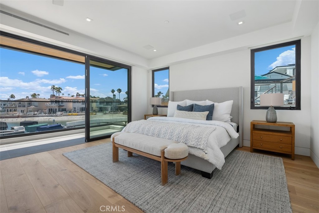20 Balboa Coves