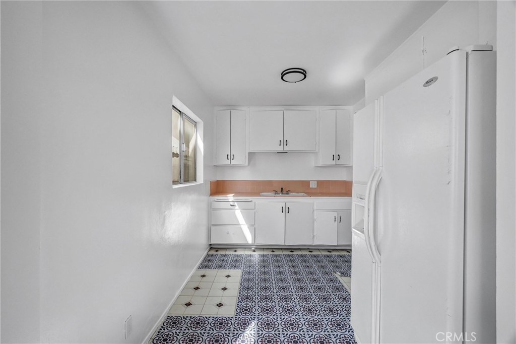 21109 S Santa Fe Ave