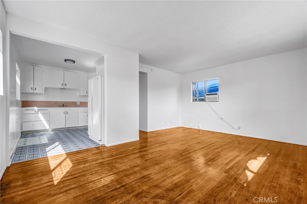 21109 S Santa Fe Ave